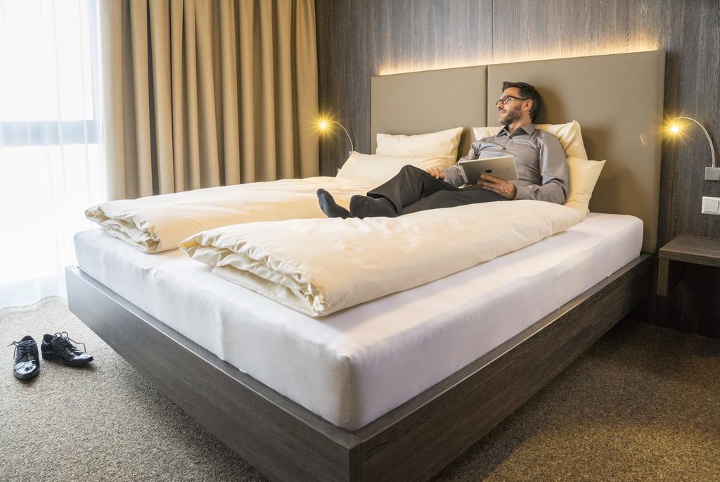 Myhotel Muenchen Olching Værelse billede